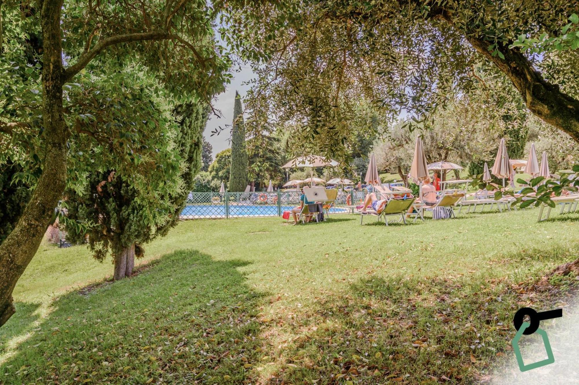 Hotiday Apartment Collection - Desenzano Desenzano del Garda Kültér fotó